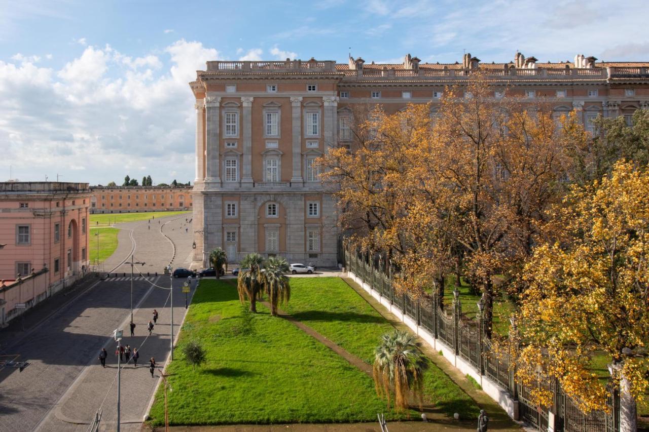 L'Insolita Reggia Caserta Exterior photo